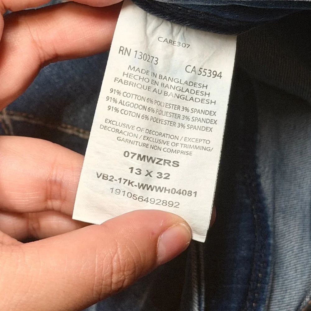 Wrangler Denim Jeans with Teal Accent - Boot Cut - Picture 6 of 6